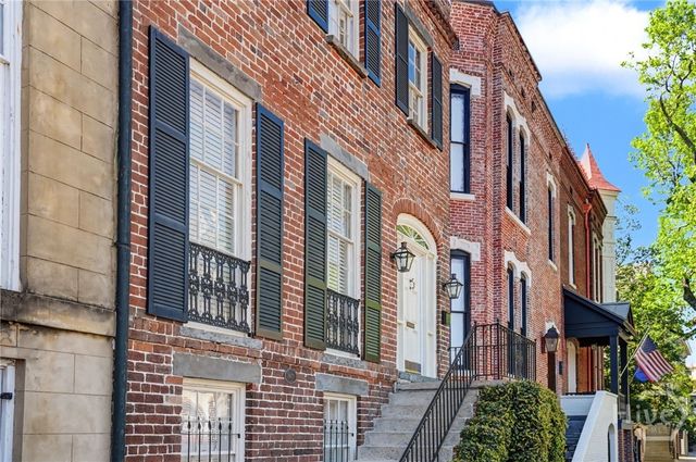 221 E Charlton Street, Savannah, GA 31401