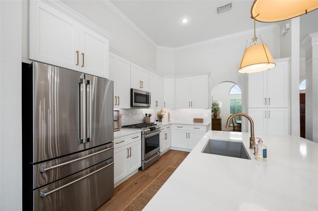 13549 NW 9TH ROAD, Newberry, FL 32669