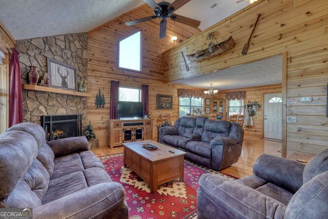 330 Mattie Lane, Blairsville, GA 30512