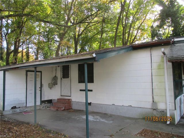 1014 E Russell CT, Newport News, VA 23605