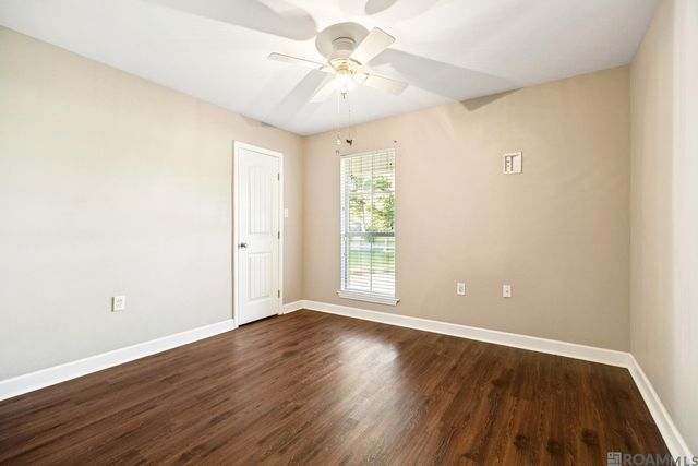 12457 Pendarvis Ln, Walker, LA 70785