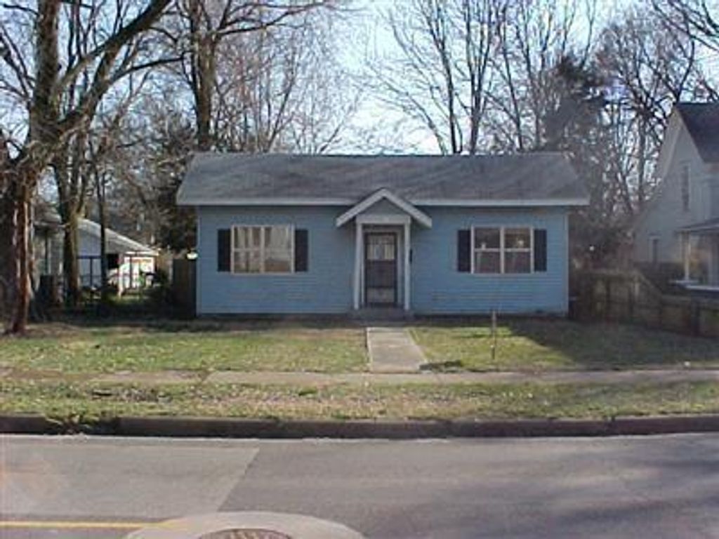 1116 W Mount Vernon Street, Springfield, MO 65806