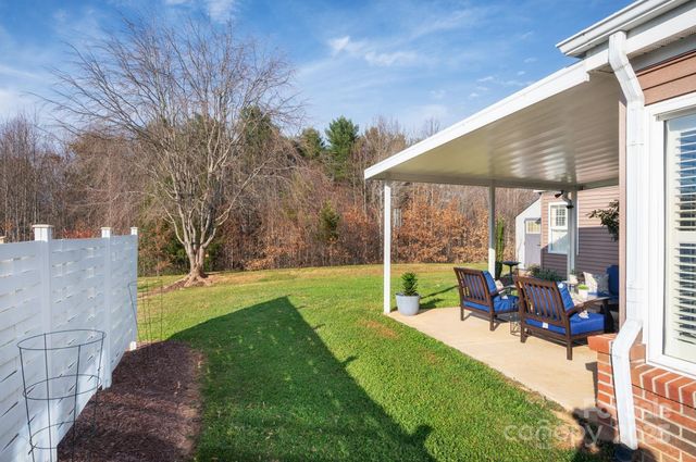 11-C Heather Way, Candler, NC 28715