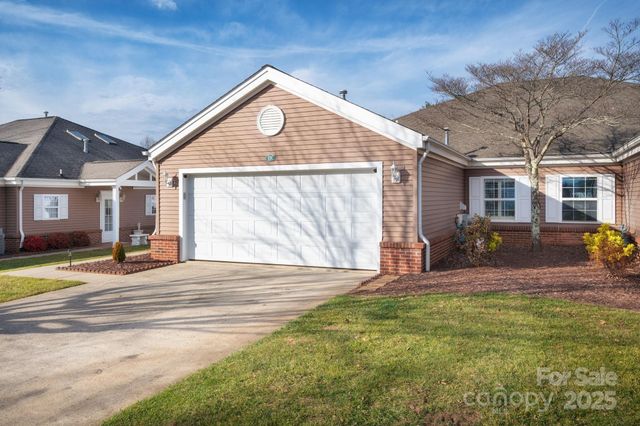 11-C Heather Way, Candler, NC 28715