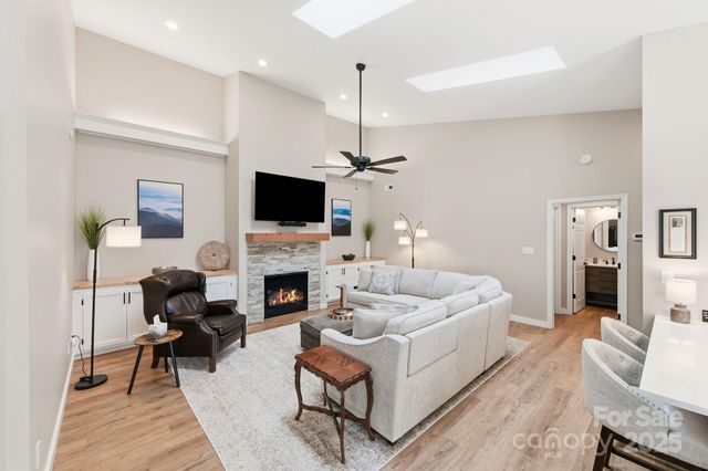 11-C Heather Way, Candler, NC 28715