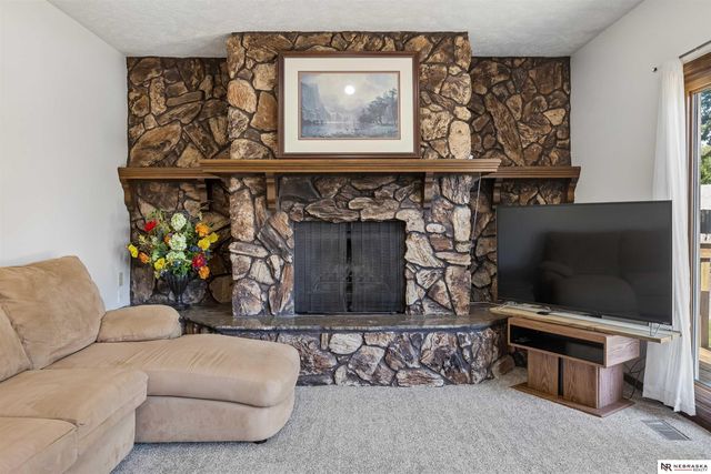 10821 Borman Avenue, Omaha, NE 68137