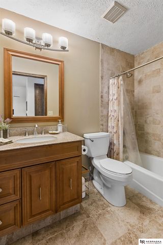 10821 Borman Avenue, Omaha, NE 68137