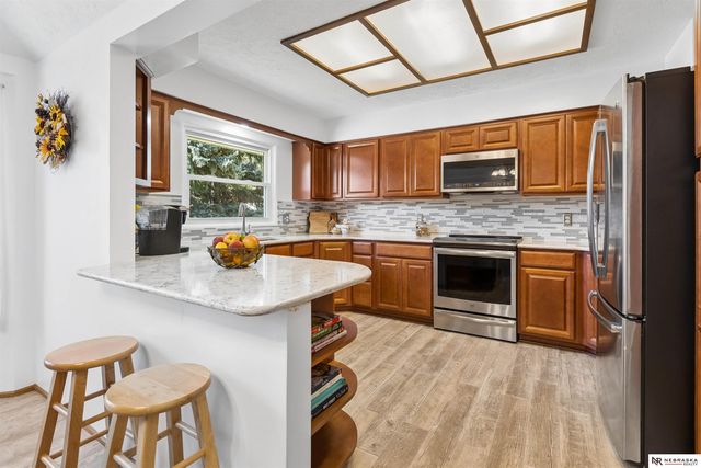 10821 Borman Avenue, Omaha, NE 68137