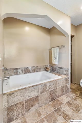 10821 Borman Avenue, Omaha, NE 68137