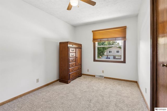 10821 Borman Avenue, Omaha, NE 68137