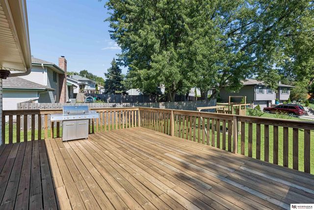 10821 Borman Avenue, Omaha, NE 68137