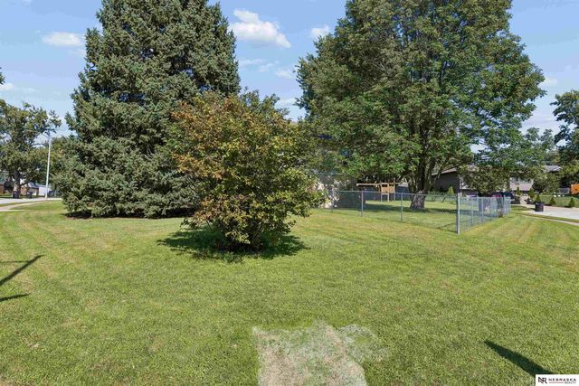 10821 Borman Avenue, Omaha, NE 68137