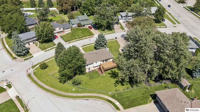 10821 Borman Avenue, Omaha, NE 68137