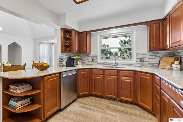 10821 Borman Avenue, Omaha, NE 68137