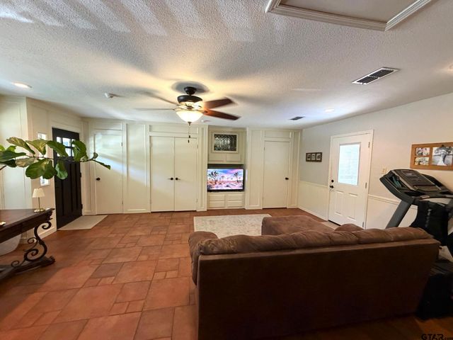 19017 Pinedale Circle, Flint, TX 75762