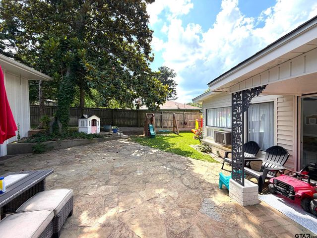 19017 Pinedale Circle, Flint, TX 75762