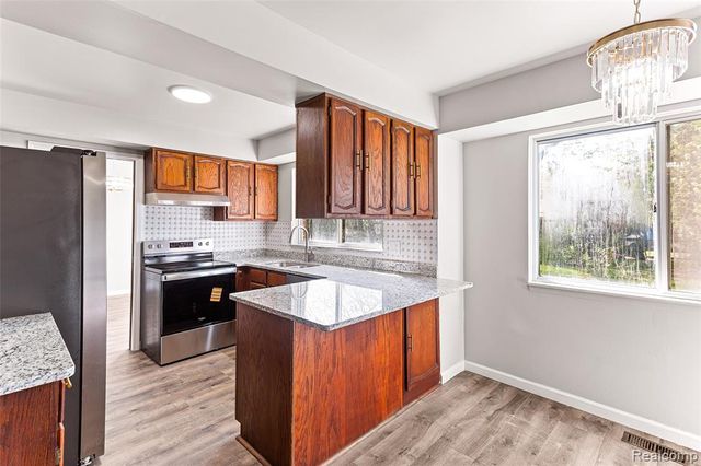 46323 Gainsborough Drive, Canton, MI 48187