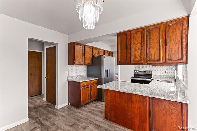46323 Gainsborough Drive, Canton, MI 48187