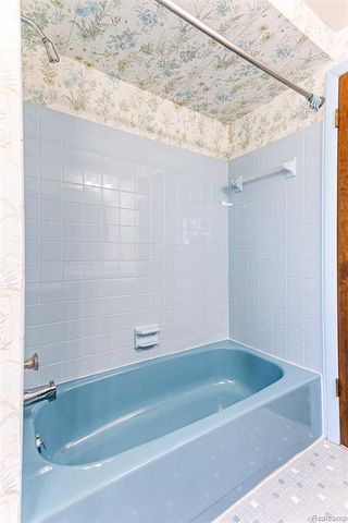 46323 Gainsborough Drive, Canton, MI 48187