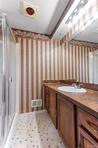 46323 Gainsborough Drive, Canton, MI 48187