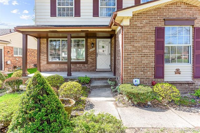 46323 Gainsborough Drive, Canton, MI 48187