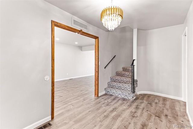 46323 Gainsborough Drive, Canton, MI 48187