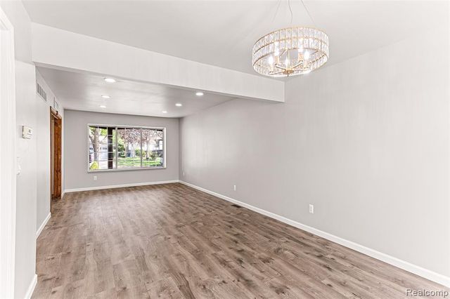 46323 Gainsborough Drive, Canton, MI 48187