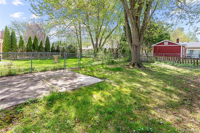 46323 Gainsborough Drive, Canton, MI 48187
