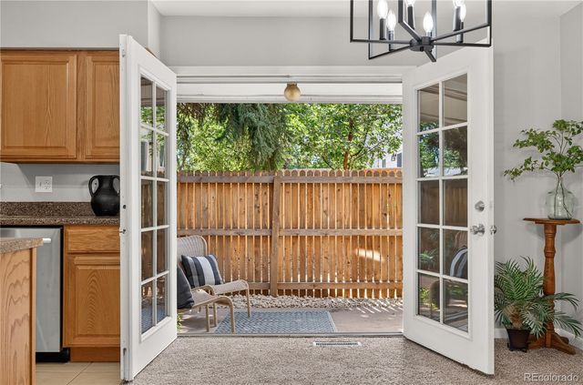 6033 S Sterne Parkway, Littleton, CO 80120