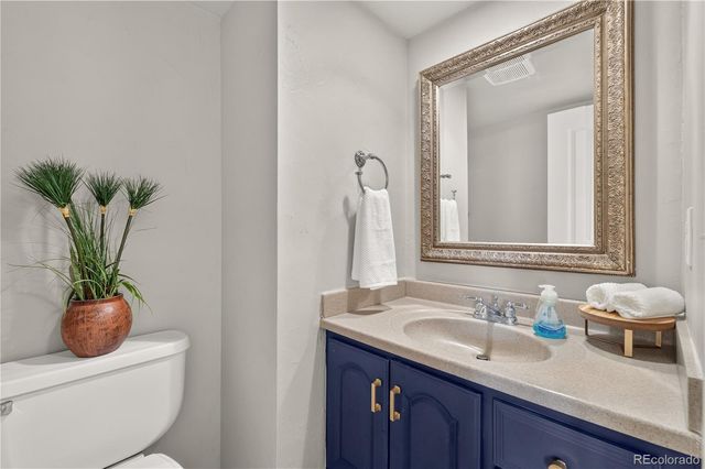 6033 S Sterne Parkway, Littleton, CO 80120