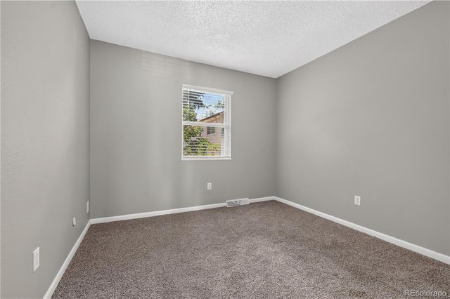 6033 S Sterne Parkway, Littleton, CO 80120