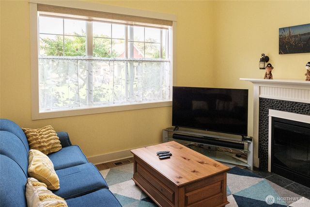 101 Flip Flop Lane, Oroville, WA 98844