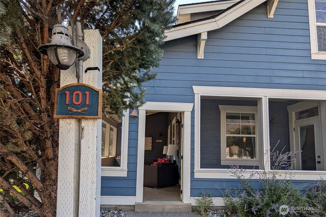 101 Flip Flop Lane, Oroville, WA 98844