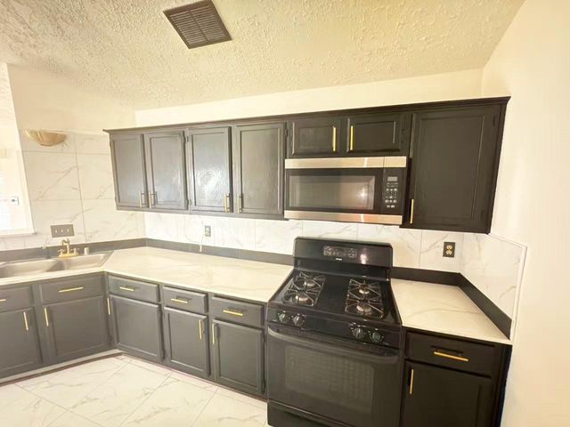 19927 Sutton Falls Drive, Cypress, TX 77433