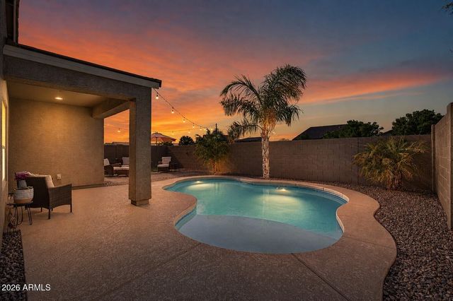 728 W MAGENA Drive, San Tan Valley, AZ 85140
