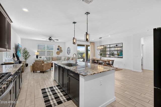 728 W MAGENA Drive, San Tan Valley, AZ 85140