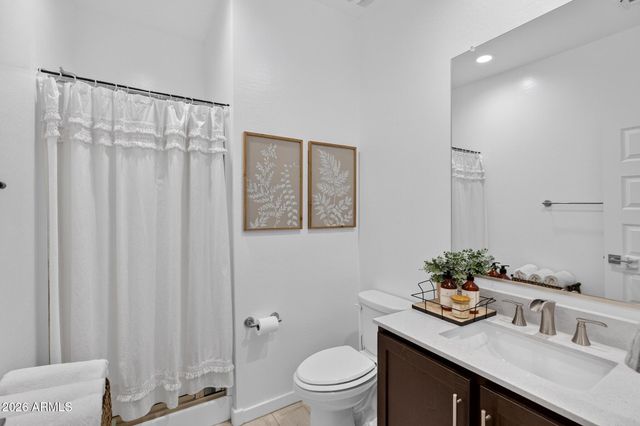 728 W MAGENA Drive, San Tan Valley, AZ 85140