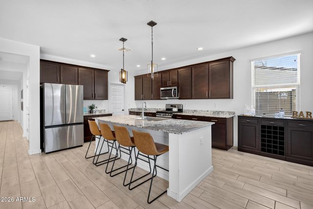 728 W MAGENA Drive, San Tan Valley, AZ 85140