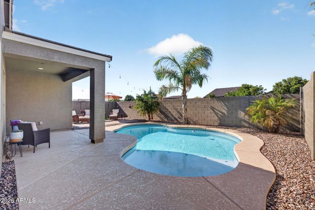 728 W MAGENA Drive, San Tan Valley, AZ 85140