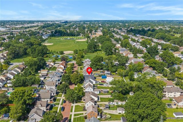 2400 Schell Avenue, Cleveland, OH 44109