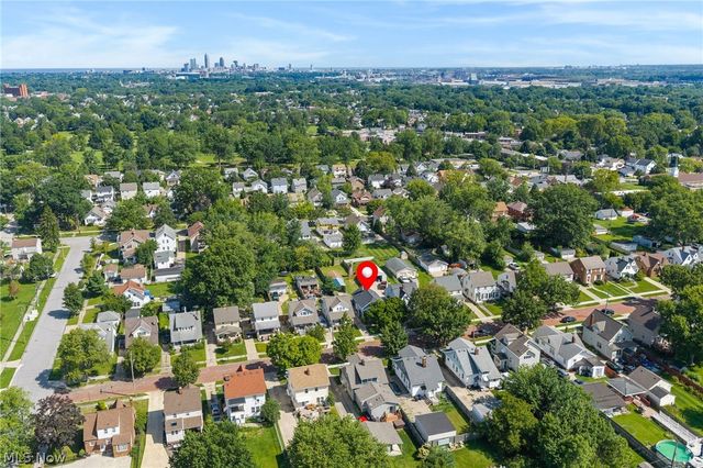 2400 Schell Avenue, Cleveland, OH 44109