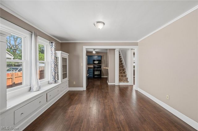 2400 Schell Avenue, Cleveland, OH 44109