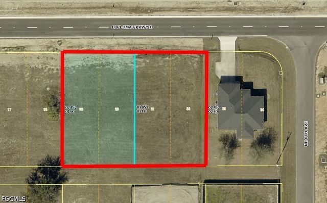 530 DIPLOMAT PKWY E, Cape Coral, FL 33909