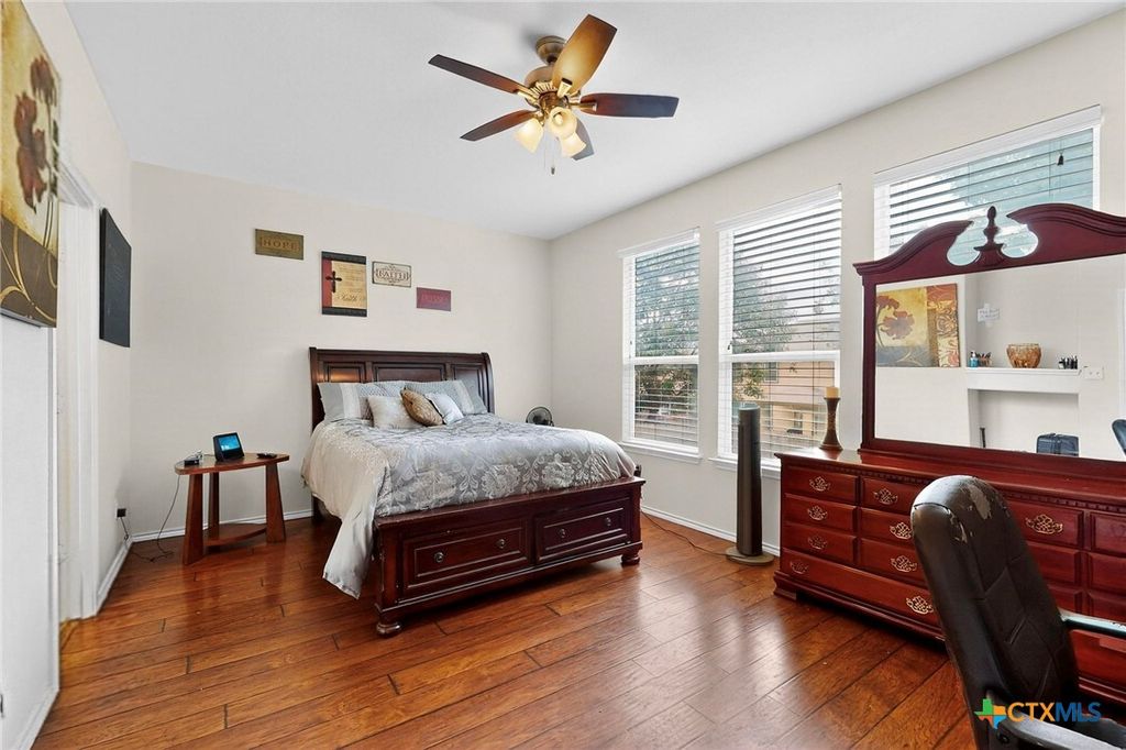 Image 16 of property listing at 140 Matthews Lane, Kyle, TX 78640