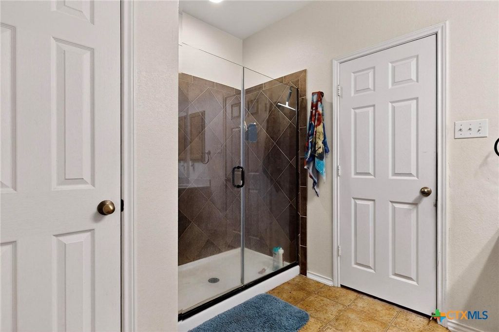 Image 21 of property listing at 140 Matthews Lane, Kyle, TX 78640