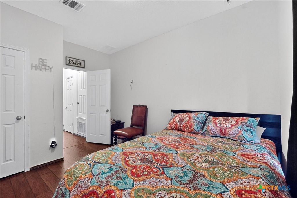 Image 27 of property listing at 140 Matthews Lane, Kyle, TX 78640