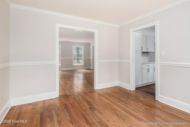 696 Laurie Ellis Road, Winterville, NC 28590