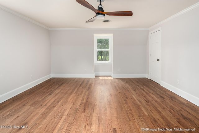 696 Laurie Ellis Road, Winterville, NC 28590