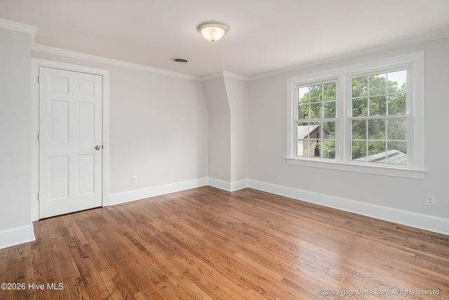 696 Laurie Ellis Road, Winterville, NC 28590