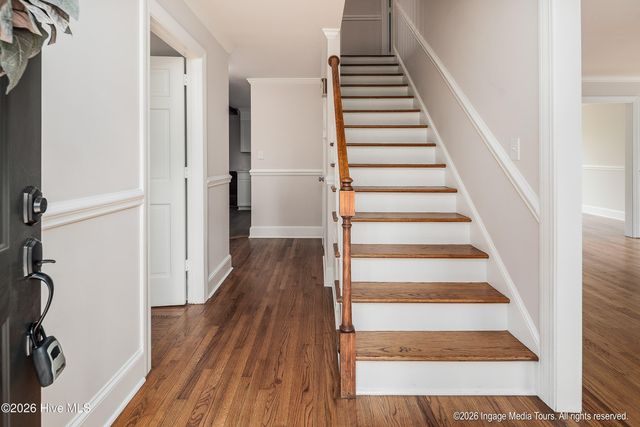 696 Laurie Ellis Road, Winterville, NC 28590